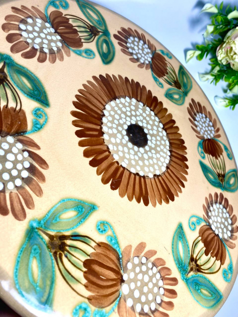 Коллекционная настенная тарелка Львовская ЛСФ 1960-70гг. Керамика с ручной росписью. Винтаж, СССР. Картинка 6